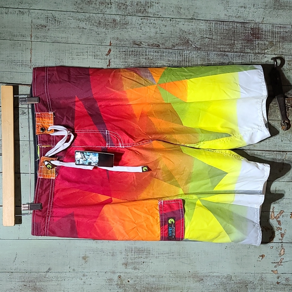 B.Split men's board shorts